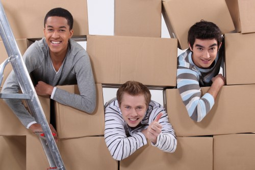Local moving van service in Farringdon handling household transport