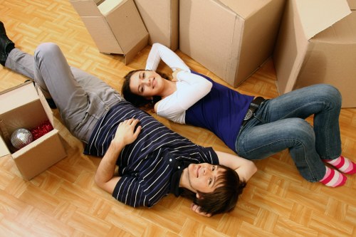 Furniture loading support for a Farringdon move