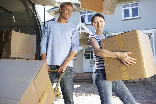 Moving service for flats and apartments near Farringdon